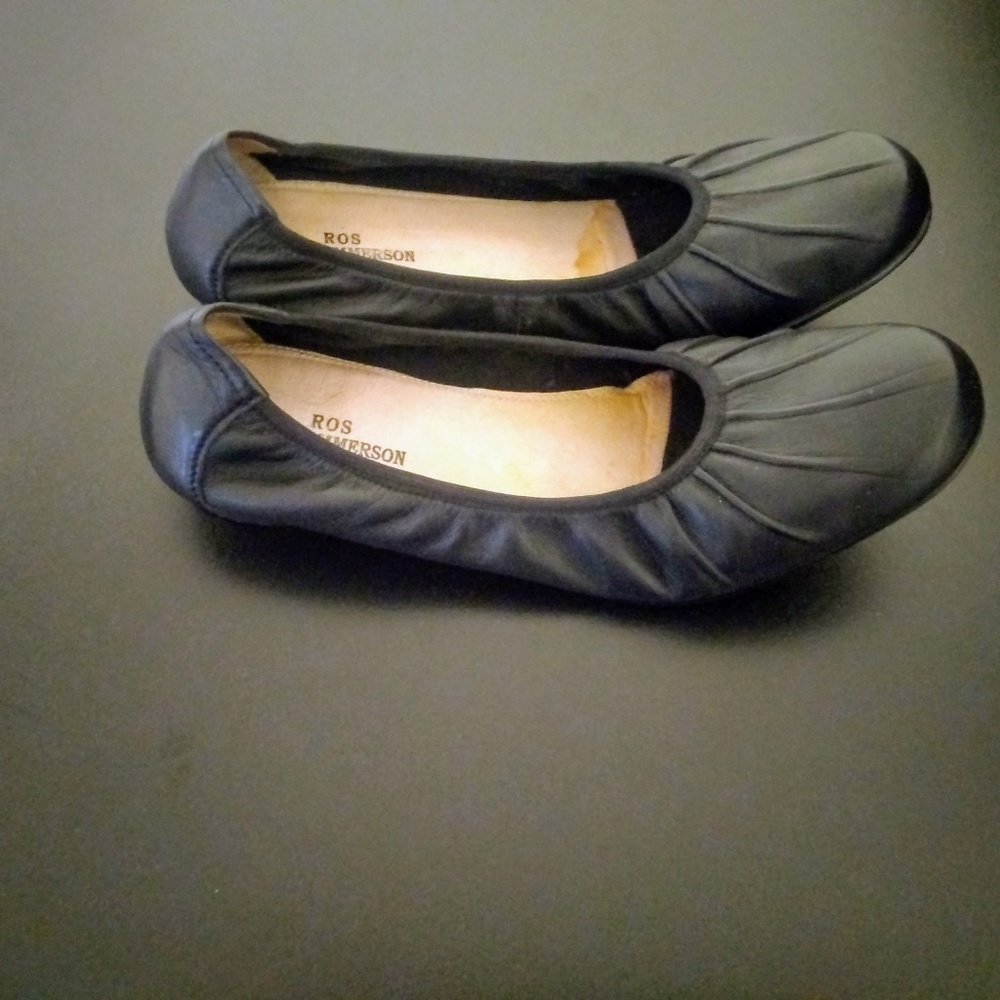 ***SOLD 1/20/20***Black Ros Hommerson Flats